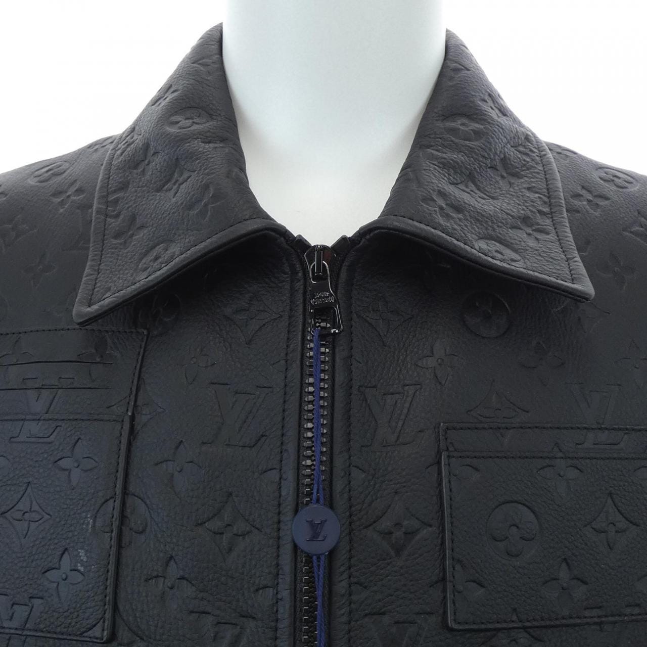 ルイヴィトン LOUIS VUITTON モノグラムエンボスユティリティジャケット HIL46EQXS レザージャケット