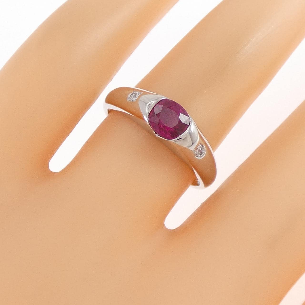 PT900 ルビー リング 0.66CT