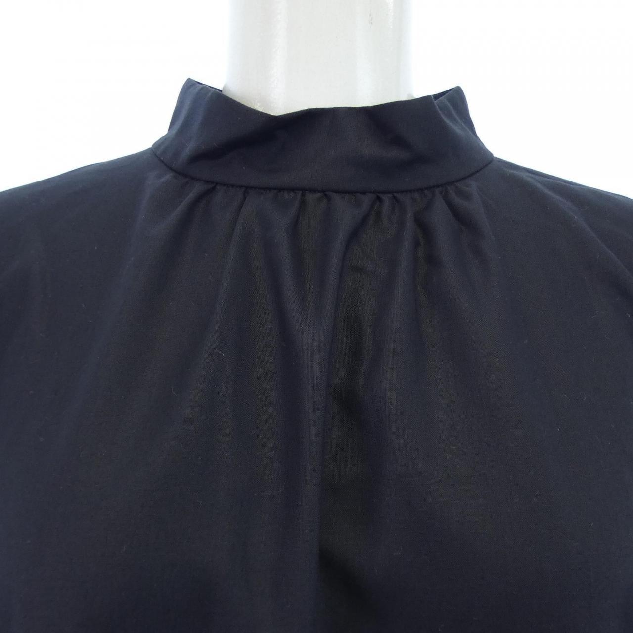 Blue Label Crebridge BLUE LABEL CRESTBRID上衣