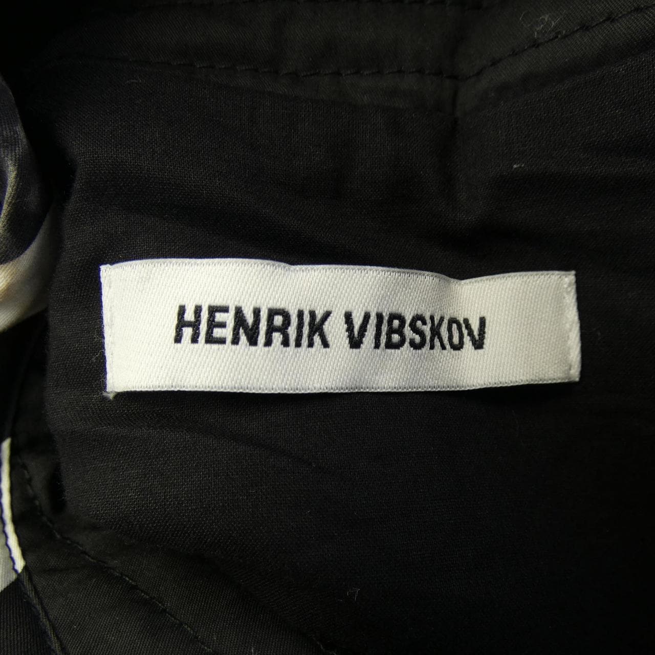 ヘンリックヴィブスコフ HENRIK VIBSKOV コート