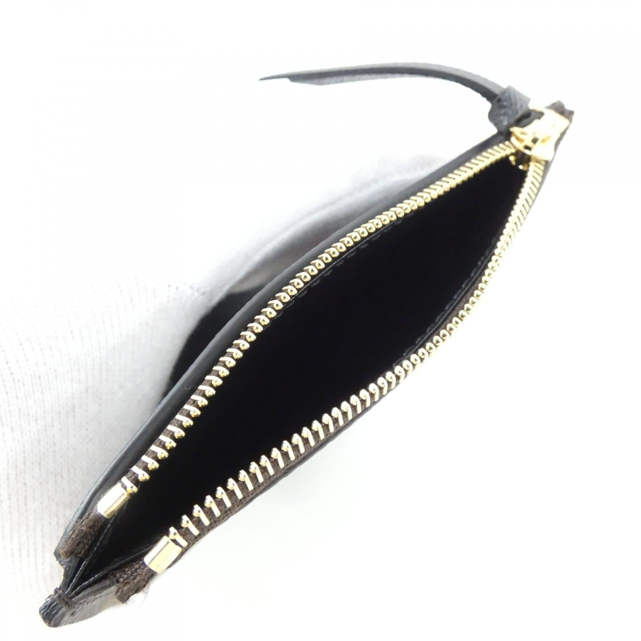 ルイヴィトン モノグラム リバース ポルトフォイユ ヴィクトリーヌ M81557 財布