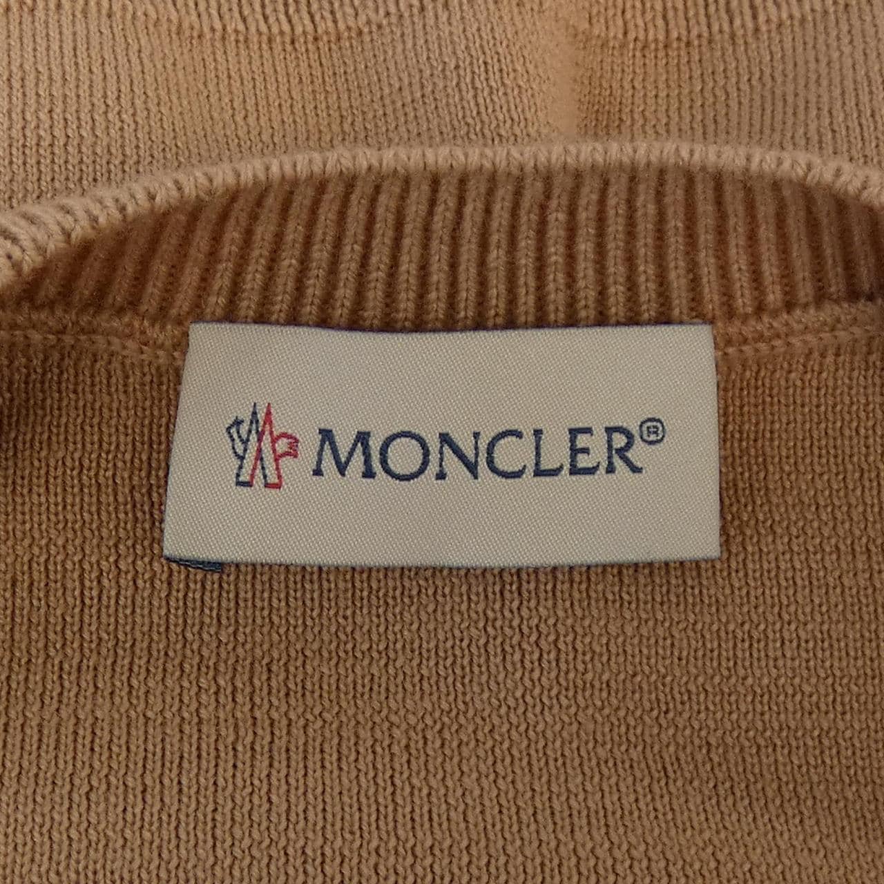 モンクレール MONCLER ダウンジャケット