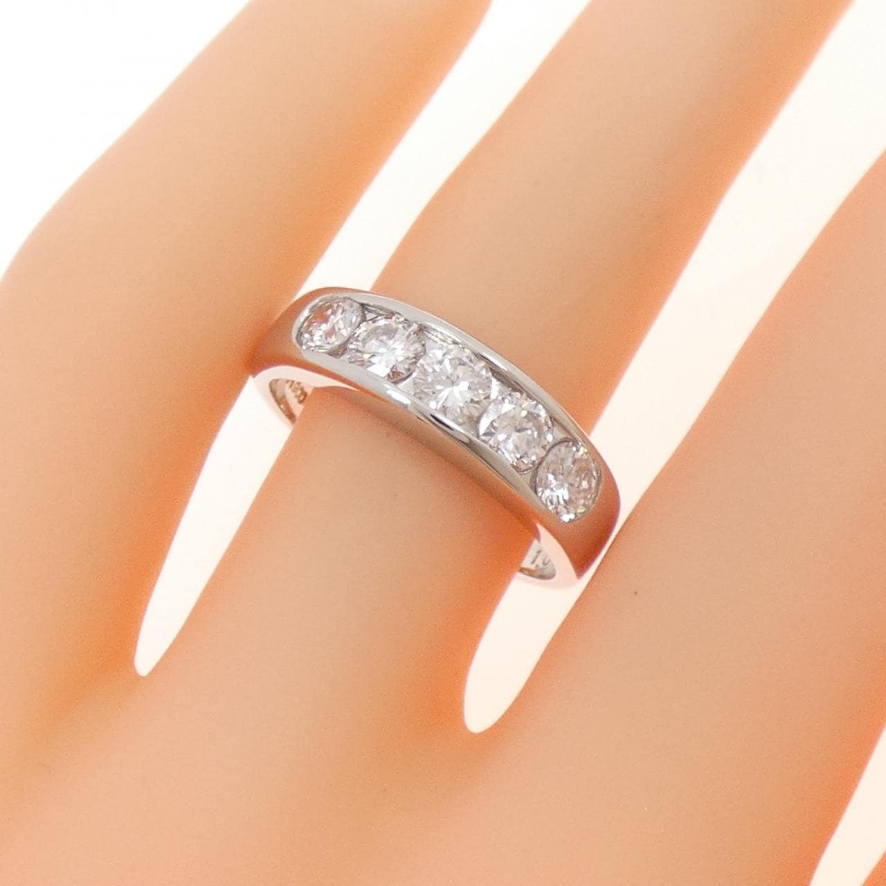 PT900 ダイヤモンド リング 1.006CT