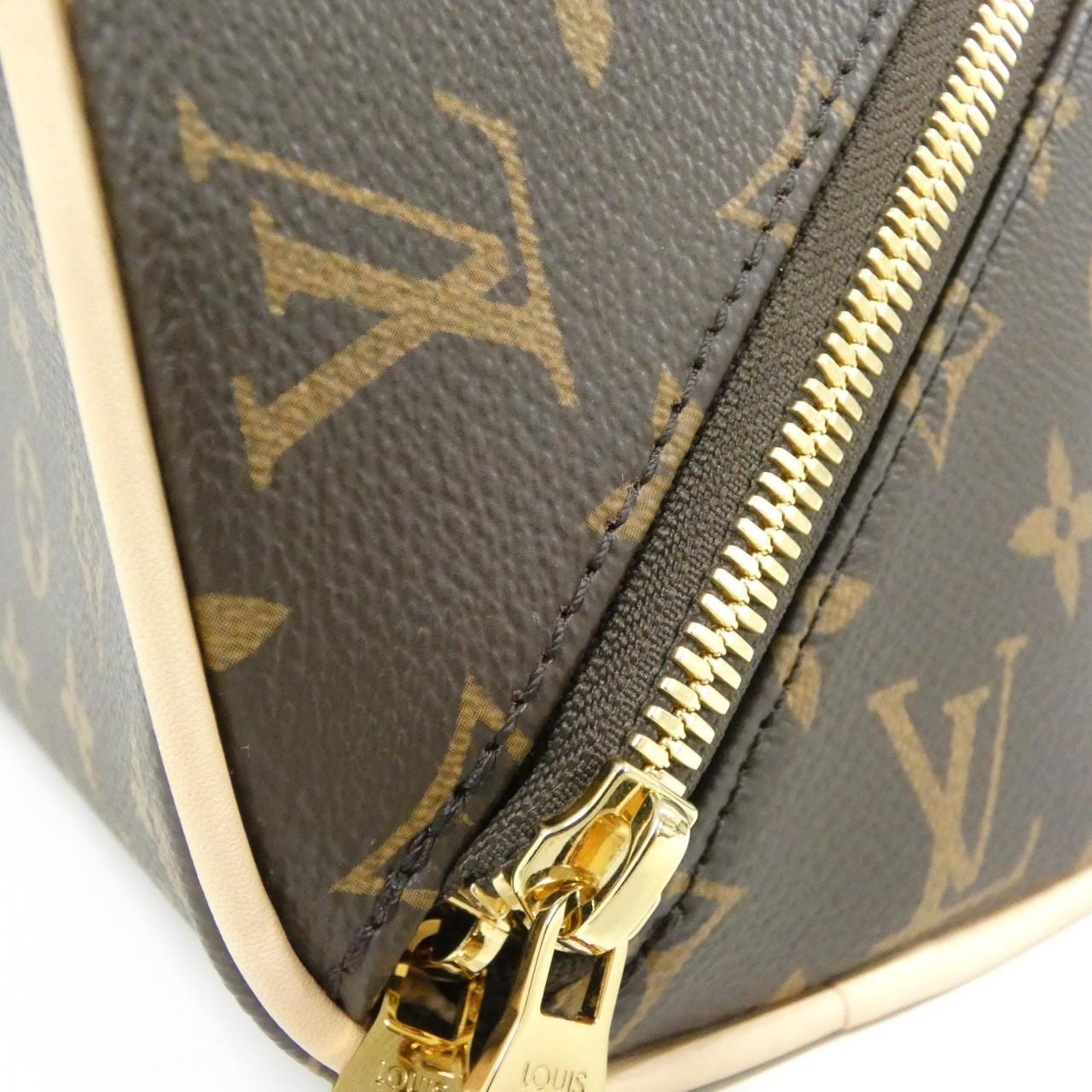 ルイヴィトン モノグラム トイレタリー バッグ M11750 バッグ