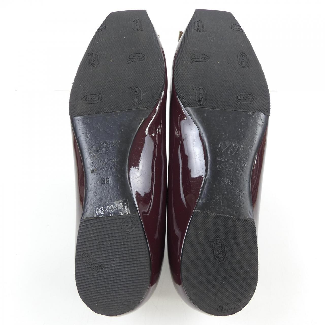 ロジェヴィヴィエ ROGER VIVIER フラットシューズ