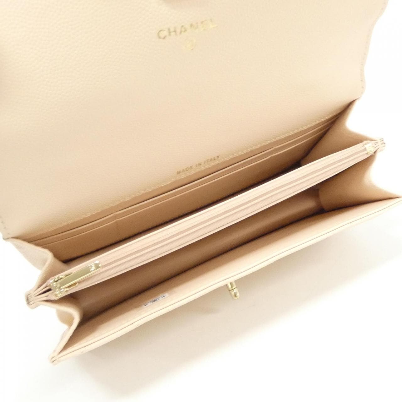 シャネル チェーンクラッチ