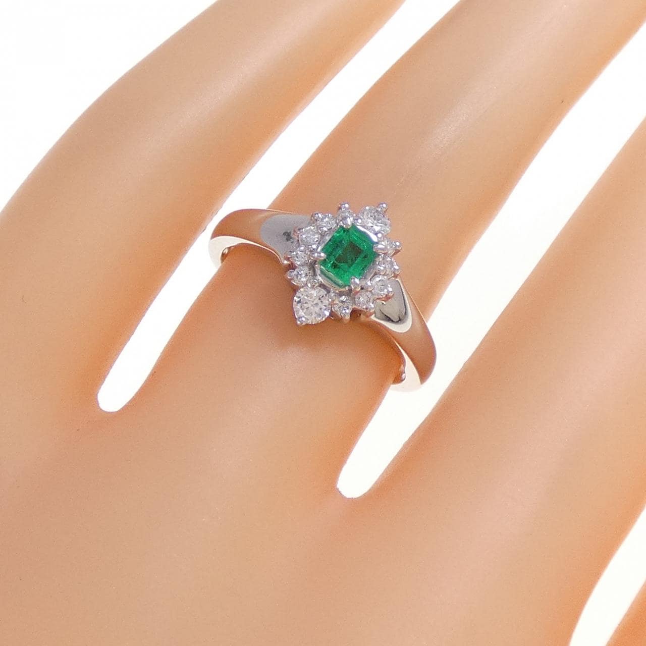 PT900 エメラルド リング 0.21CT