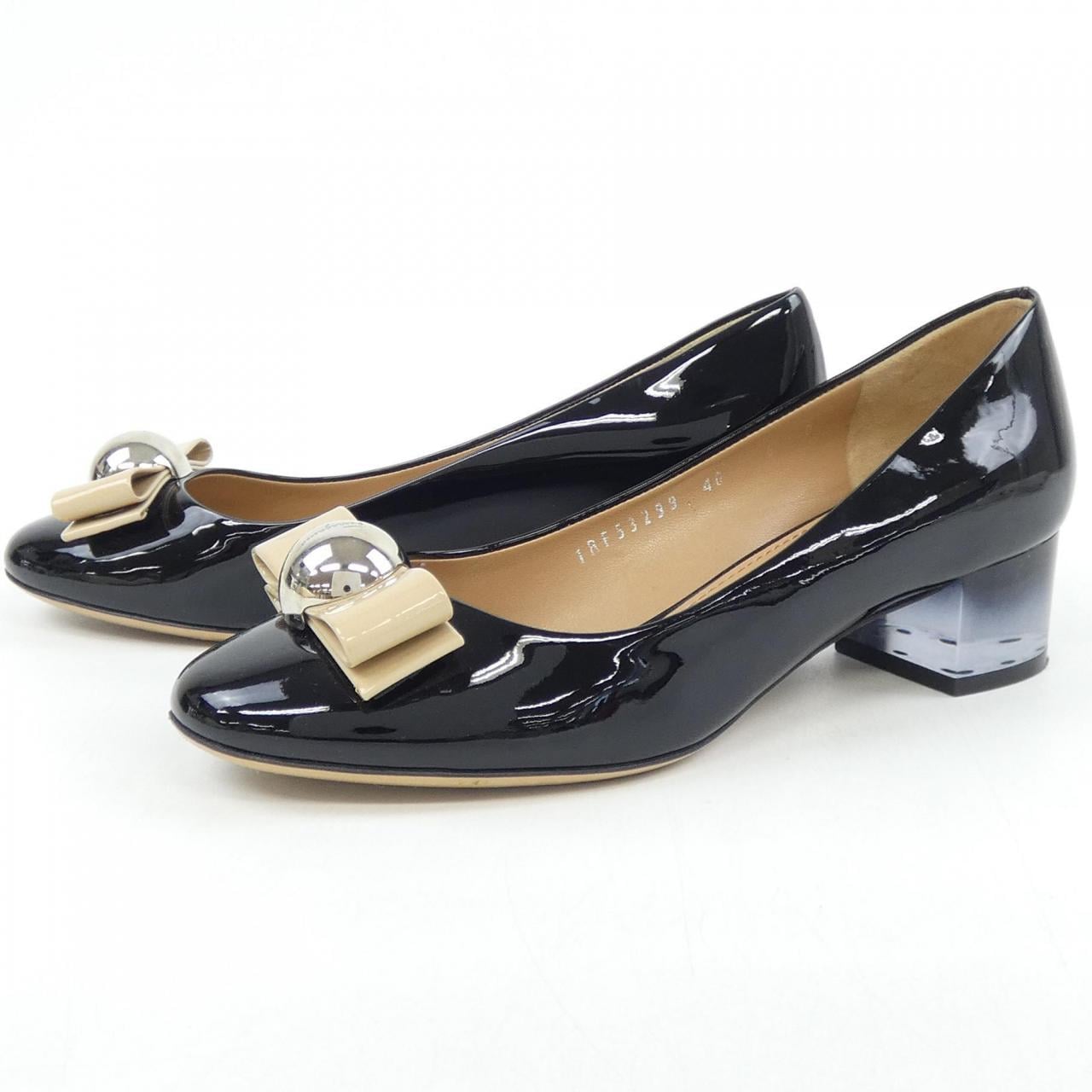 サルヴァトーレフェラガモ SALVATORE FERRAGAMO パンプス