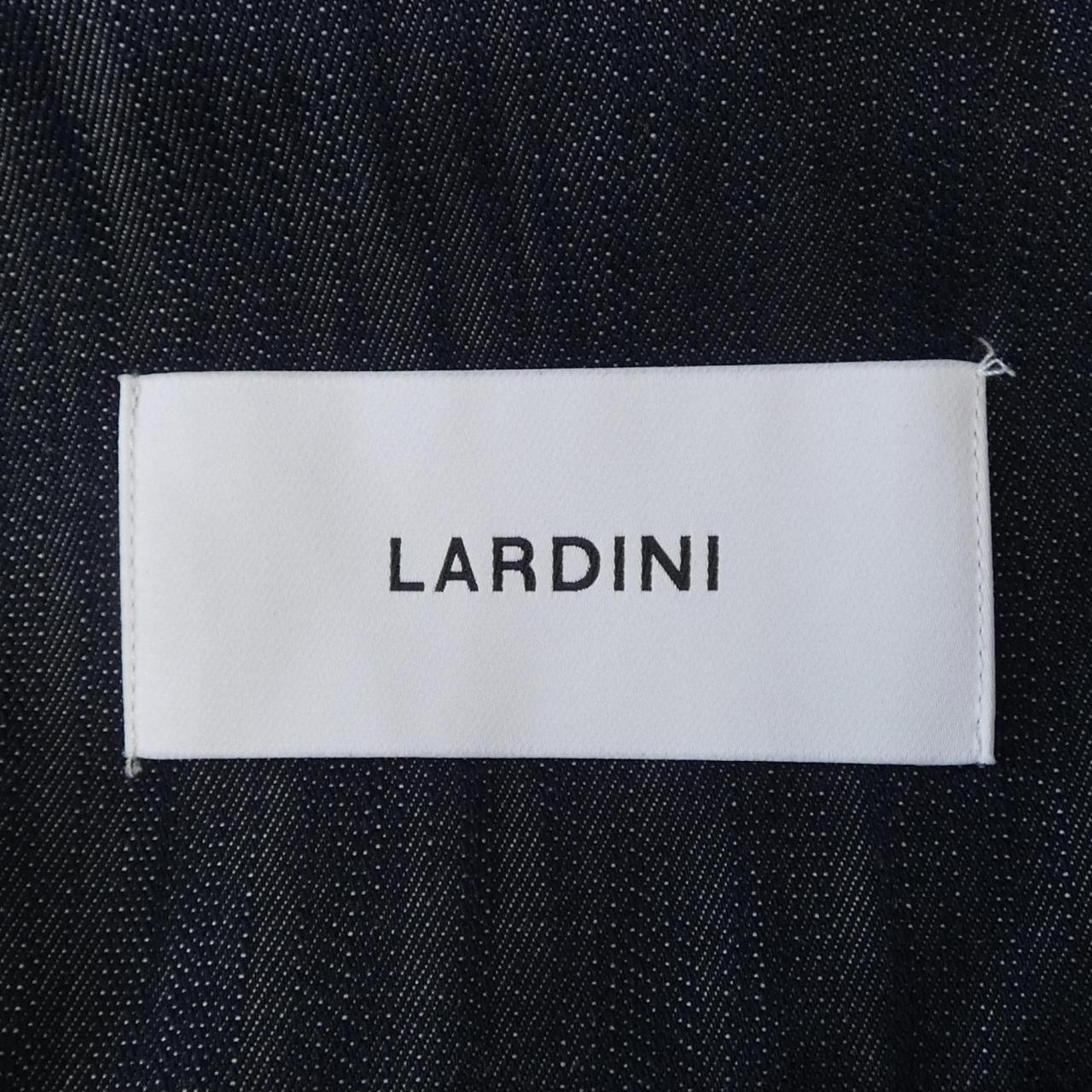 ラルディーニ LARDINI スーツ