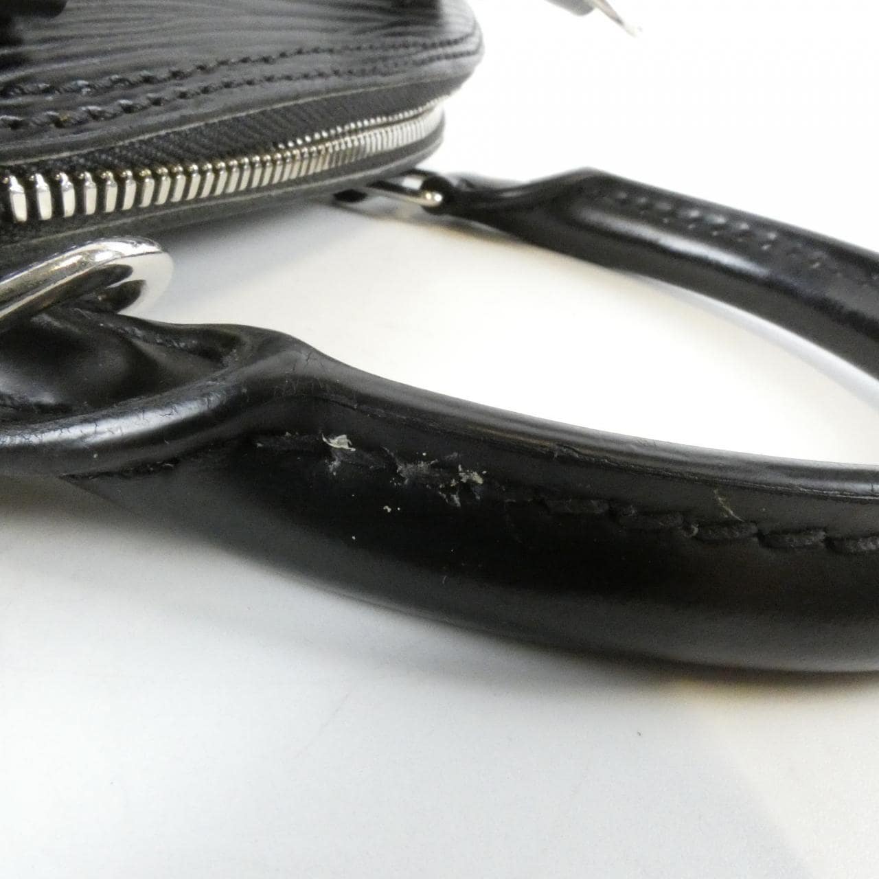 ルイヴィトン エピ アルマBB M59217 バッグ