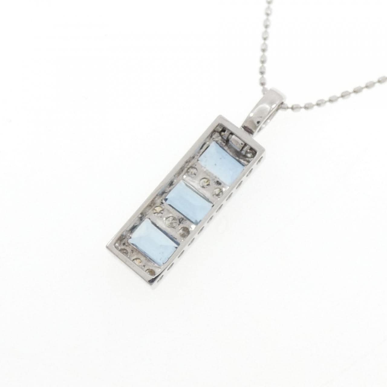 K18WG海藍寶項鍊 0.80CT