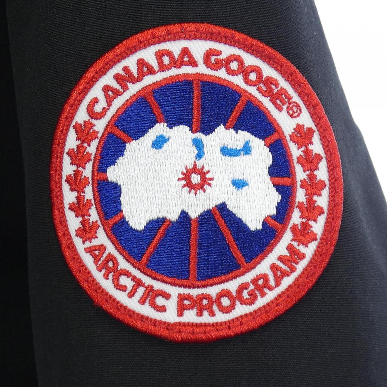 カナダグース CANADA GOOSE ダウンジャケット