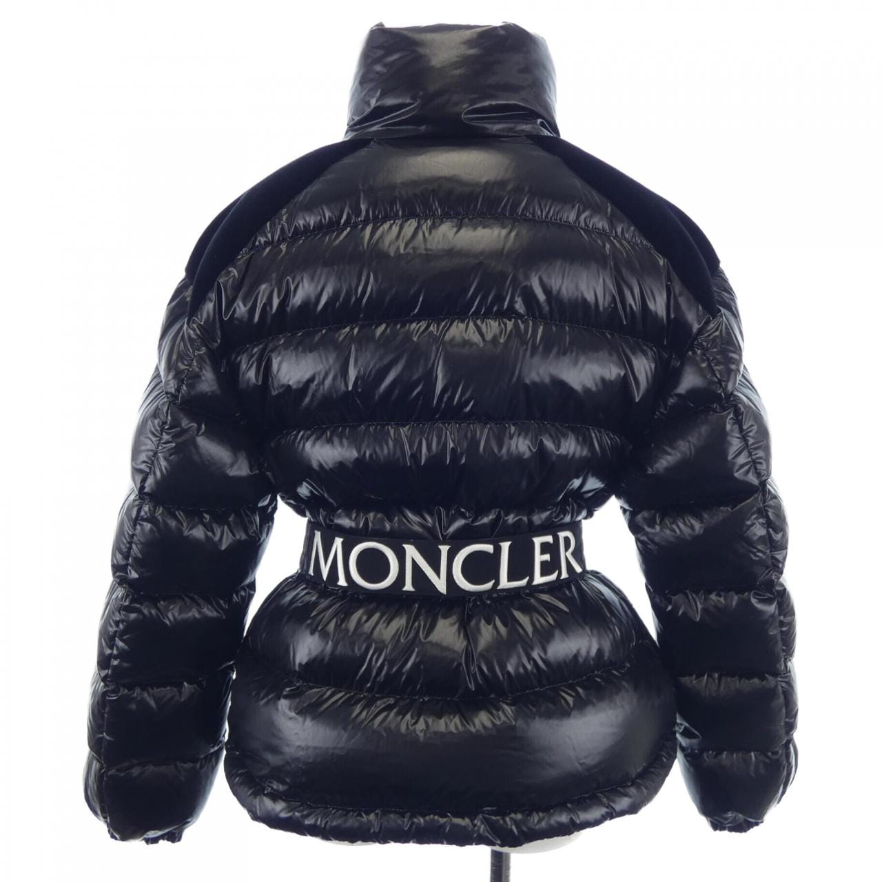 モンクレール MONCLER ダウンジャケット