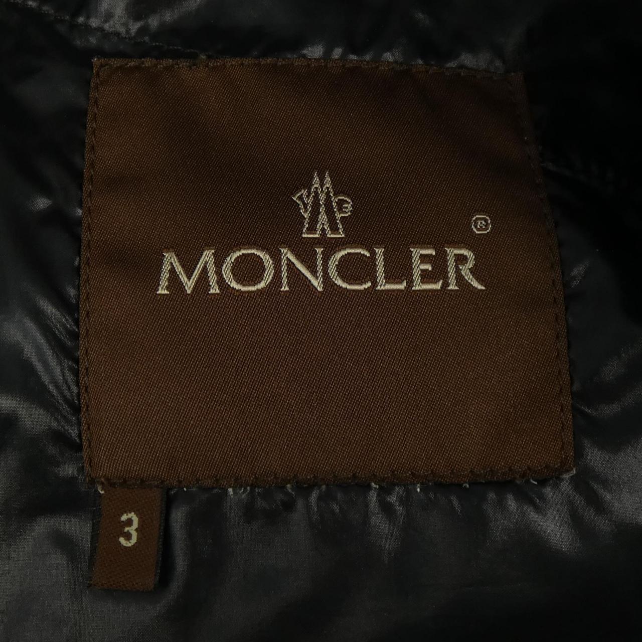 モンクレール MONCLER ダウンジャケット