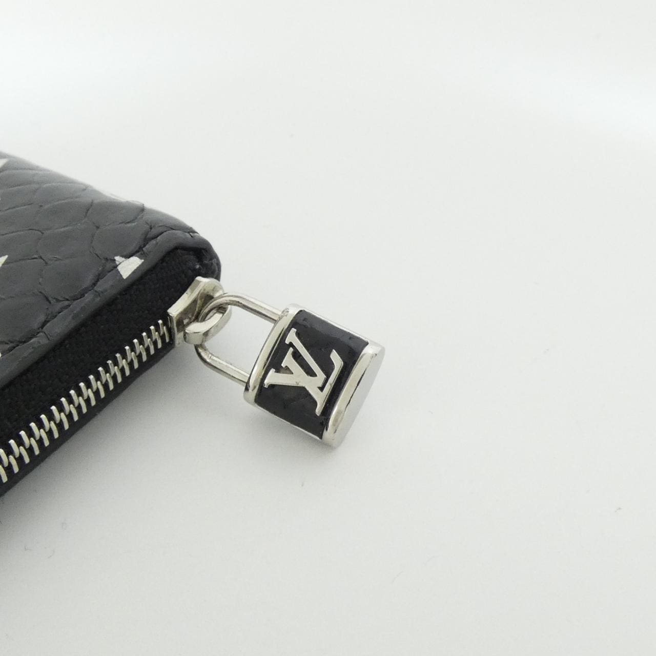 ルイヴィトン エキゾチック レザー ジッピー コインパース N97059 コインケース