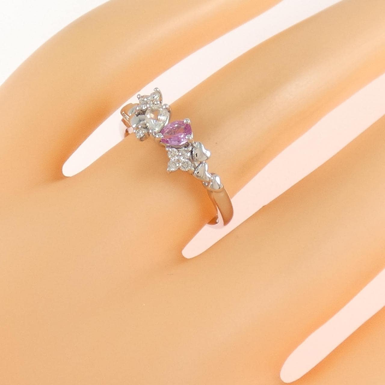 K18WG sapphire ring