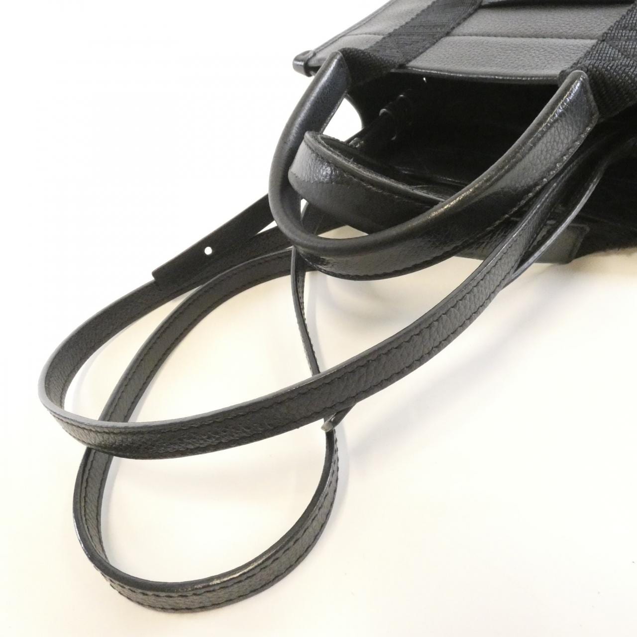 バレンシアガ ハードウェア 693662 2103A バッグ