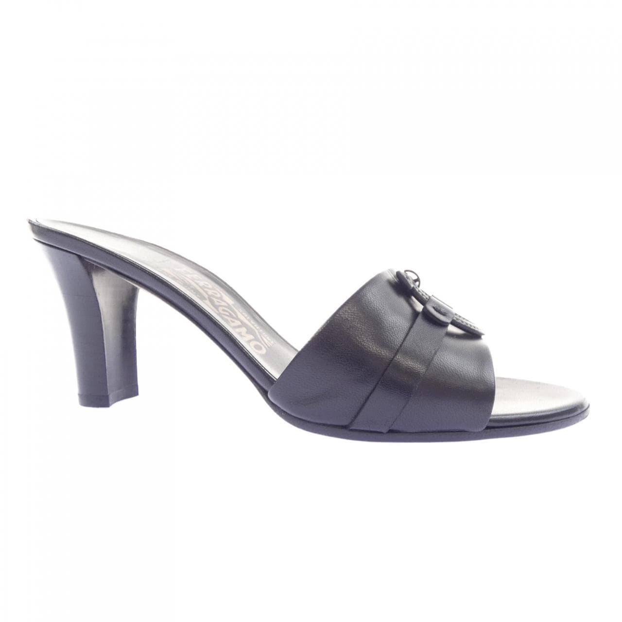 サルヴァトーレフェラガモ SALVATORE FERRAGAMO サンダル