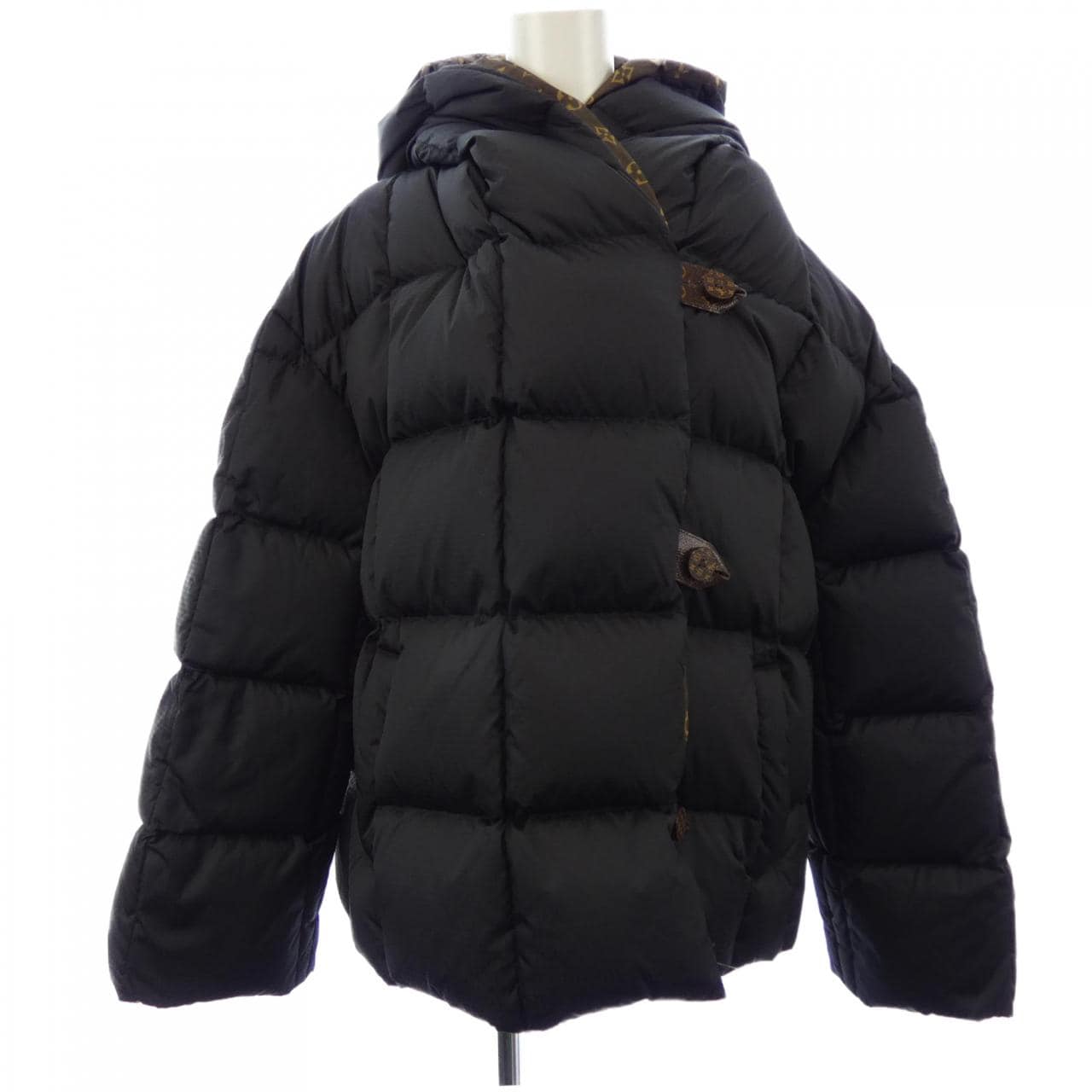 ルイヴィトン LOUIS VUITTON FLOW16E54 ダウンジャケット