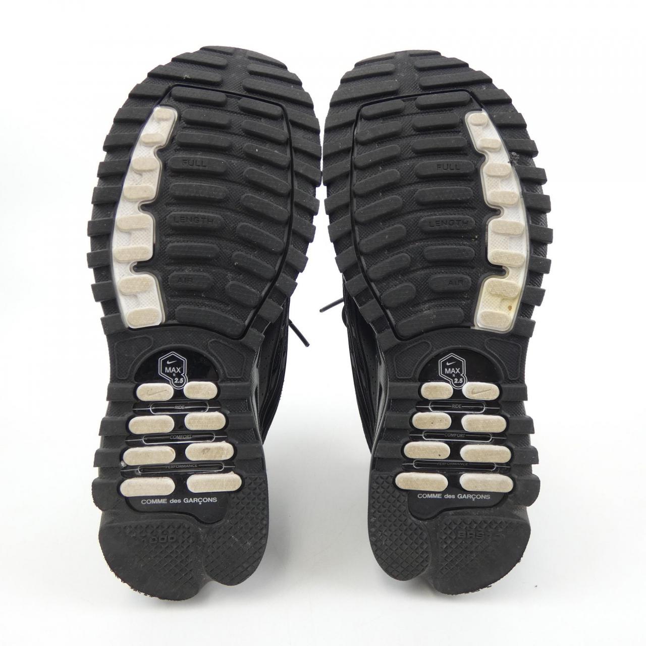耐克NIKE运动鞋