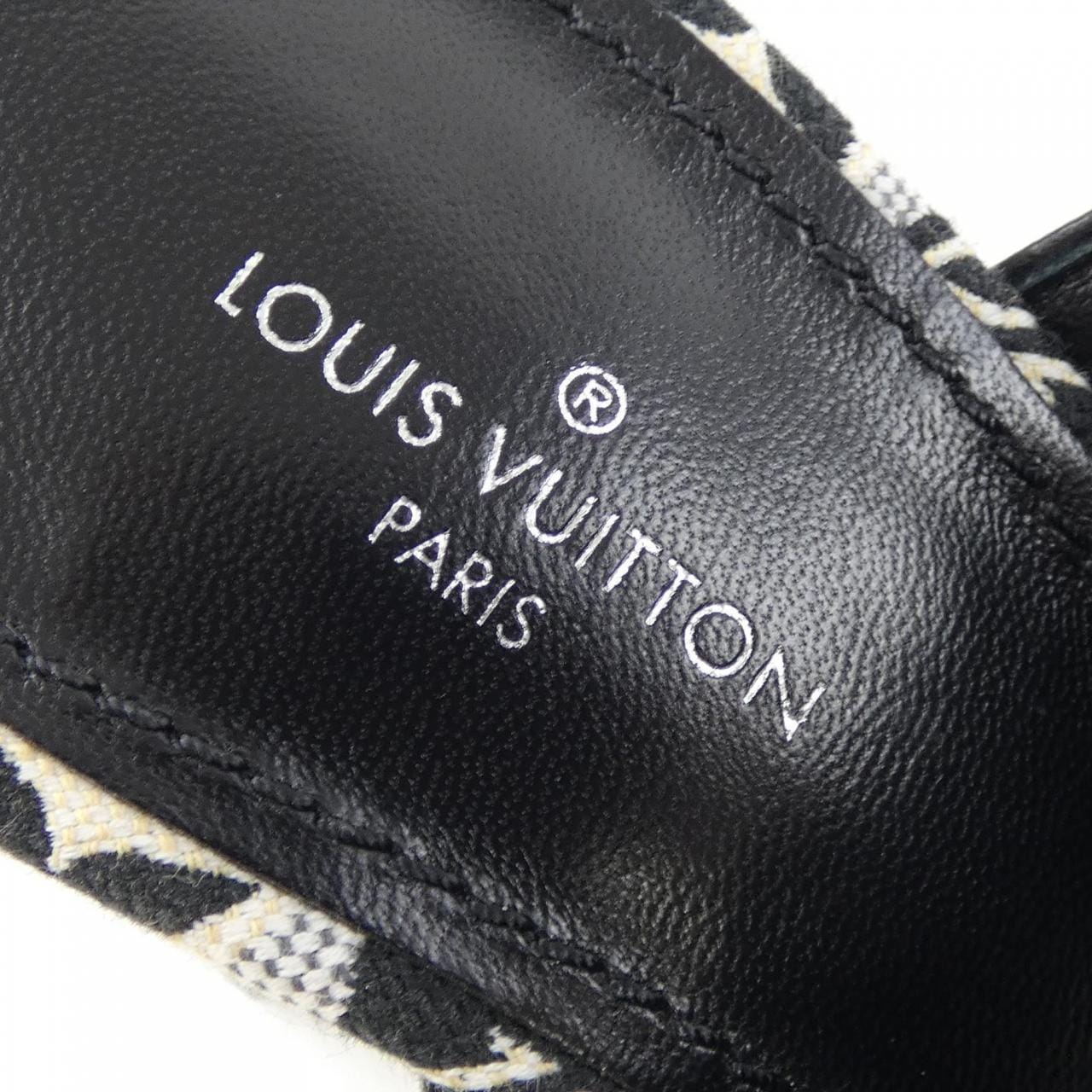 ルイヴィトン LOUIS VUITTON SINCE1854 シルエット･ライン サンダル