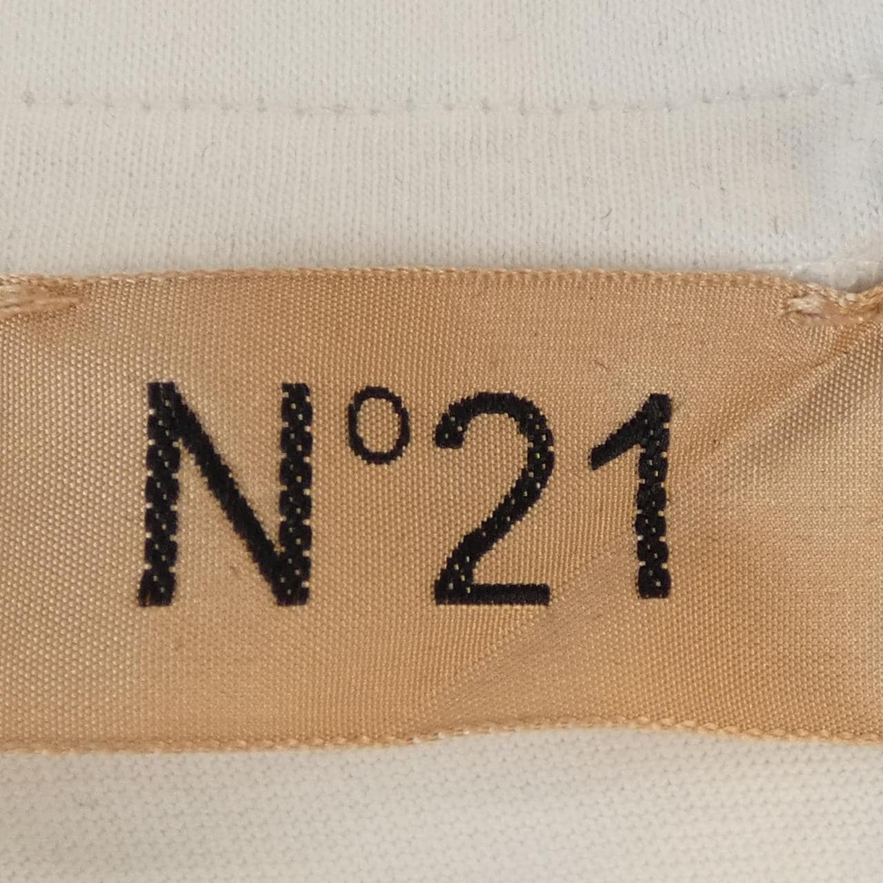 ヌメロヴェントゥーノ N°21 P24IN2C F0214157 トップス
