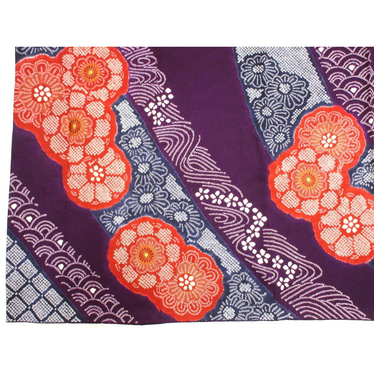 振袖　友禅金彩加工　絞り加工刺繍入