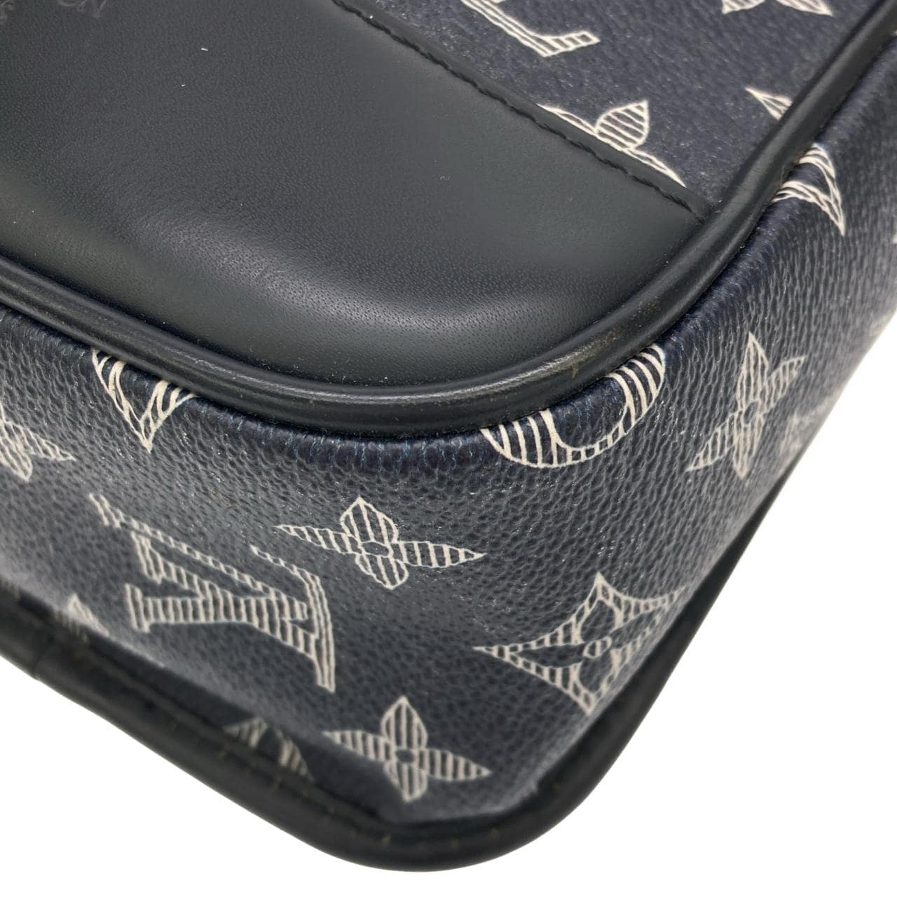 ルイヴィトン モノグラム サバンナ(チャップマン) メッセンジャーBB M54246 ショルダーバッグ