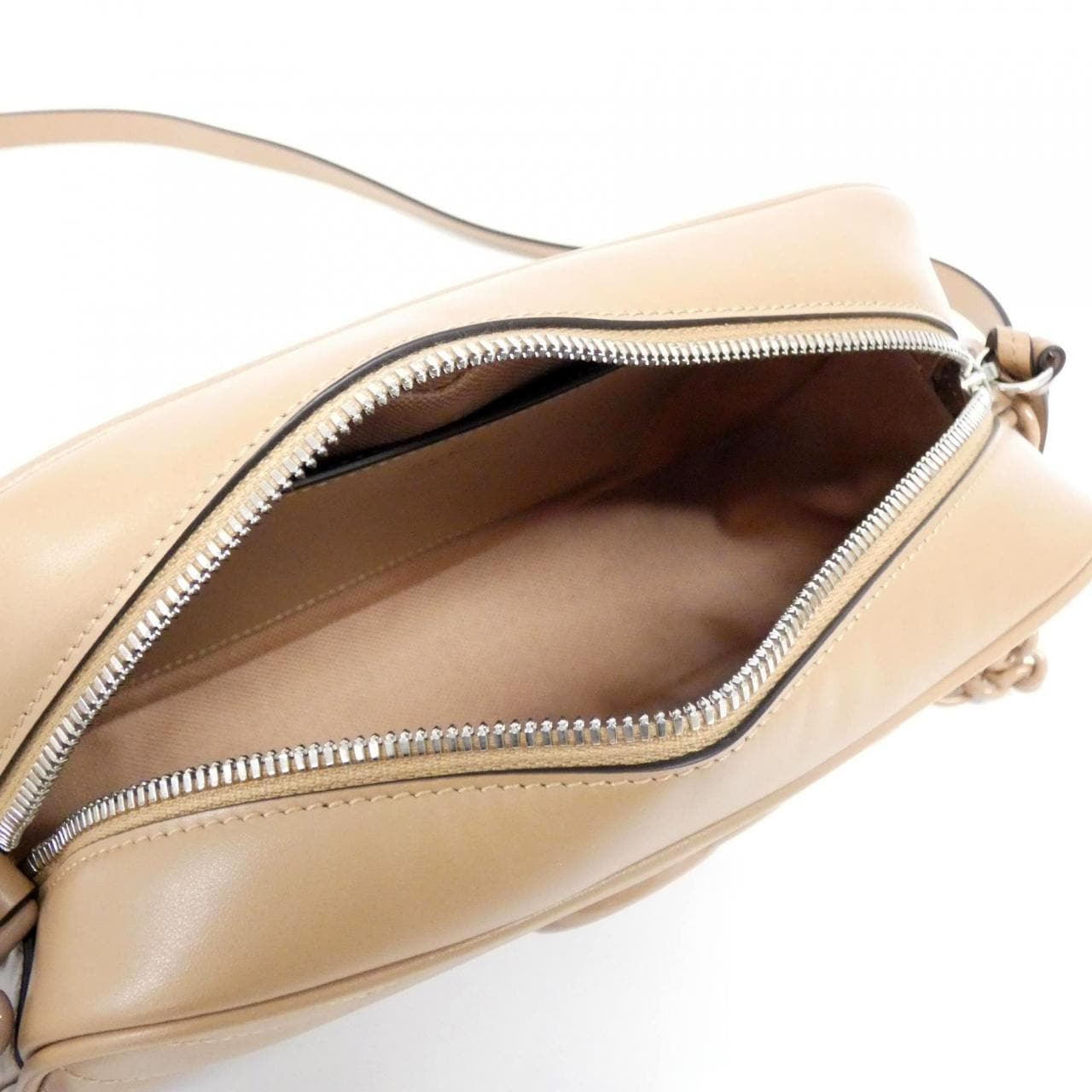 グッチ GG MARMONT 447632 DAAAJ ショルダーバッグ