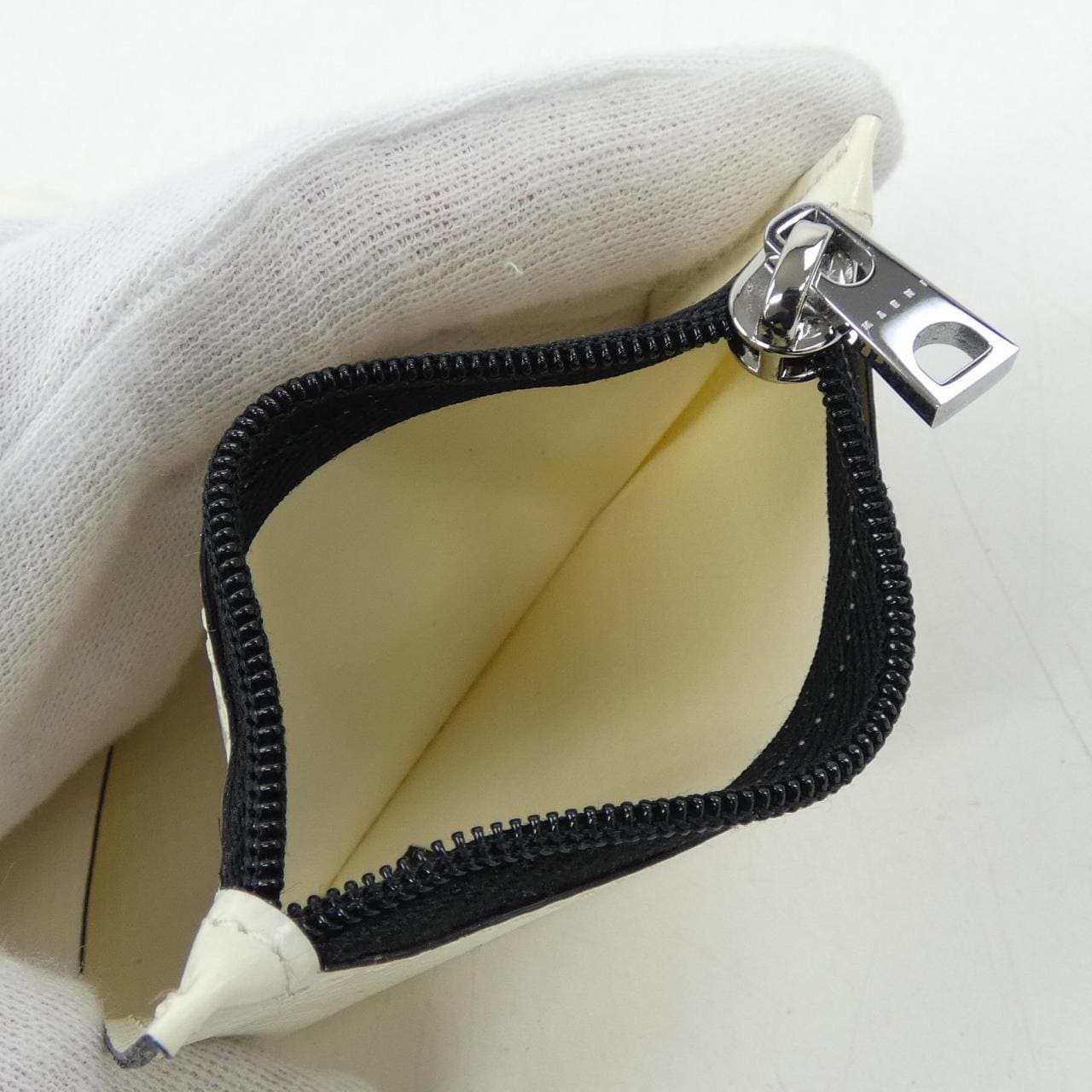 マルニ MARNI PFMI0007U2 COIN CASE