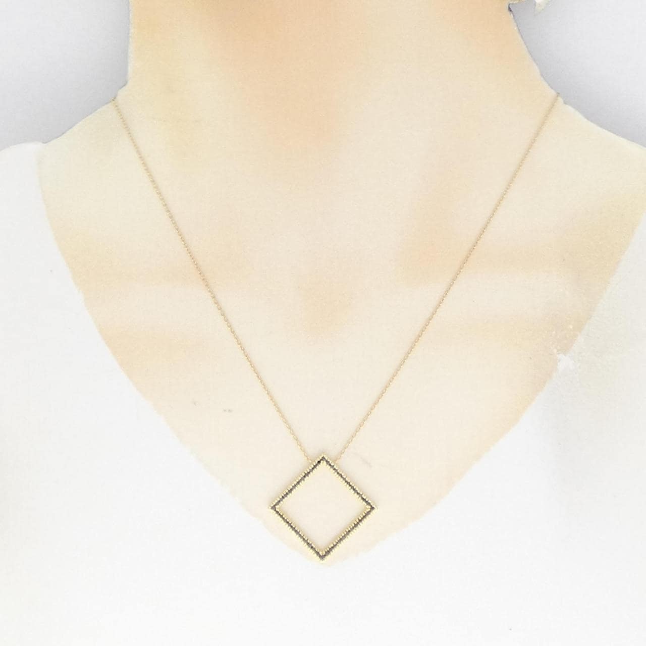 Bijou de M Square Necklace Necklace 0.60CT