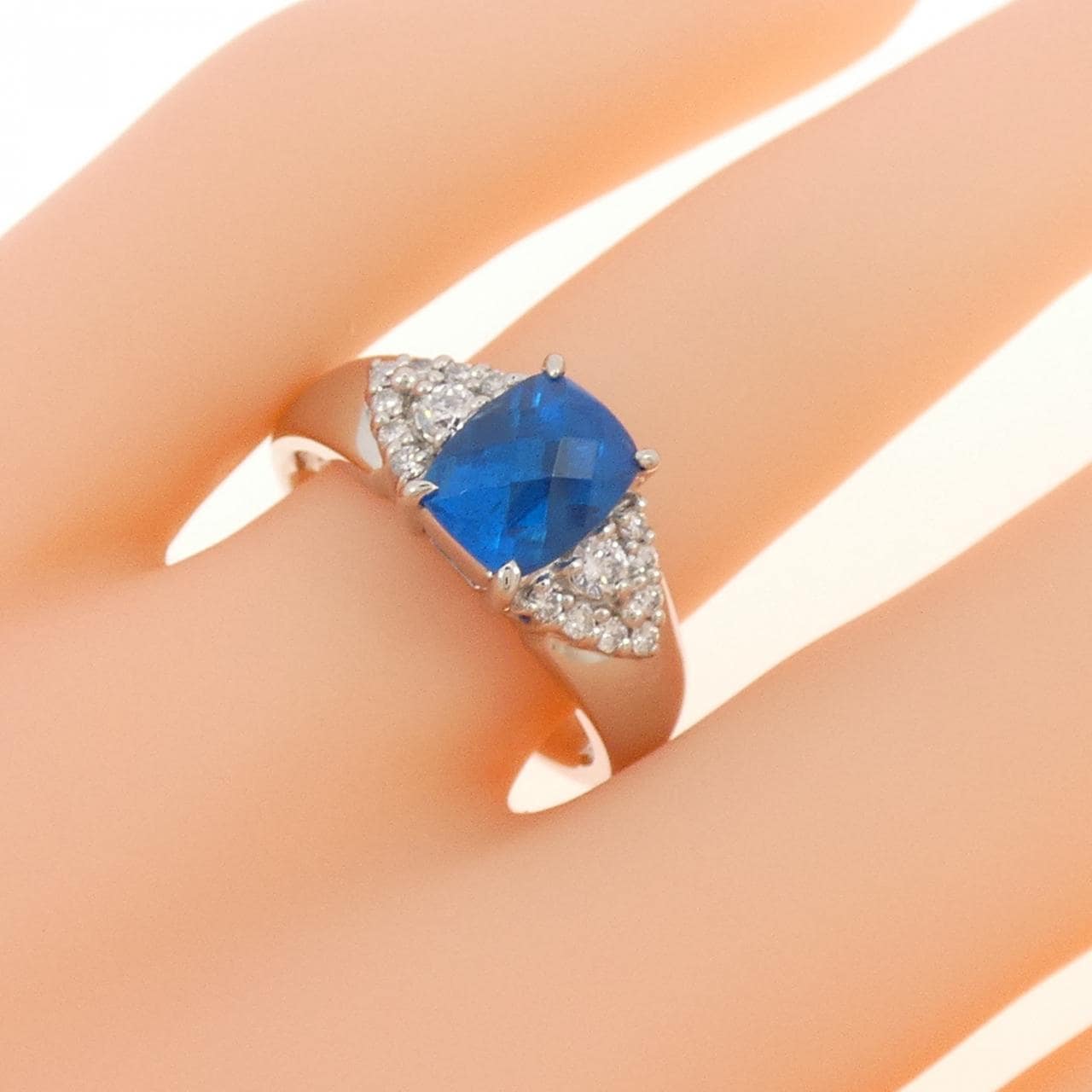 PT アパタイト リング 1.76CT