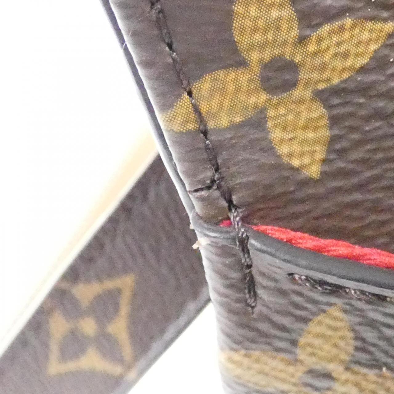 ルイヴィトン モノグラム ヴェルニ ミロワール チェリーウッドBB M52686 ショルダーバッグ