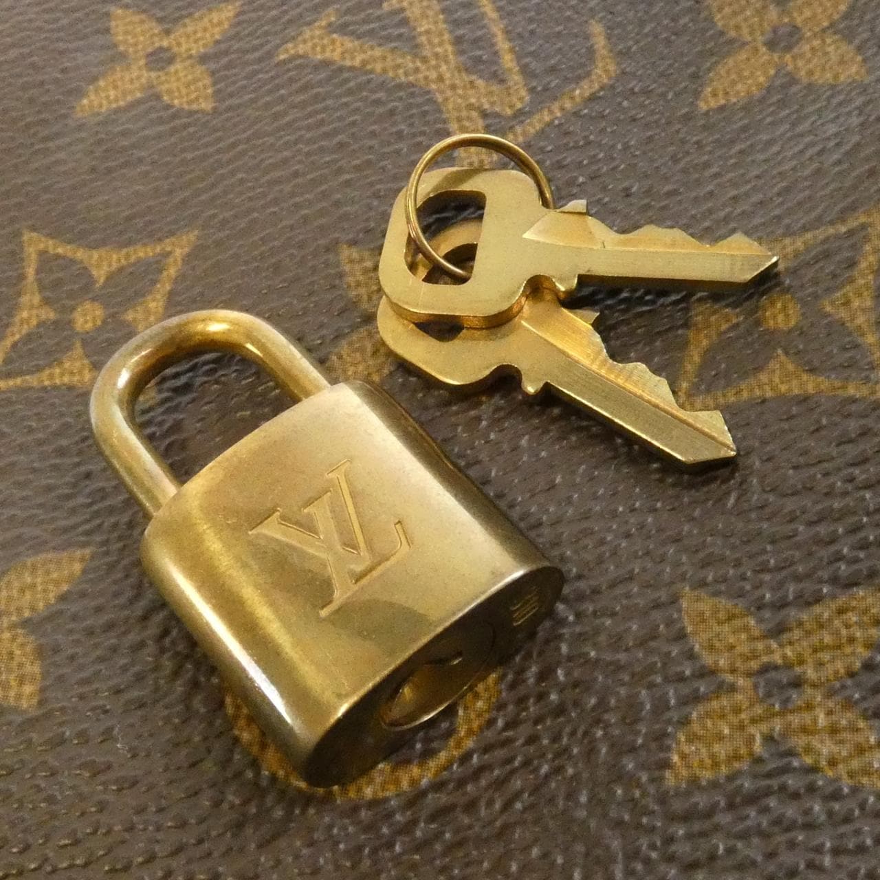 ルイヴィトン モノグラム スピーディ 30cm M41526 ボストンバッグ