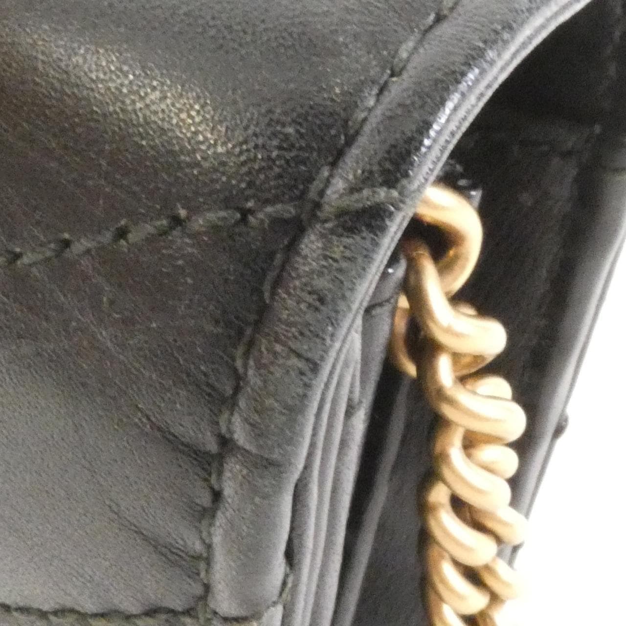 グッチ GG MARMONT 474575 DTD1T ショルダーバッグ