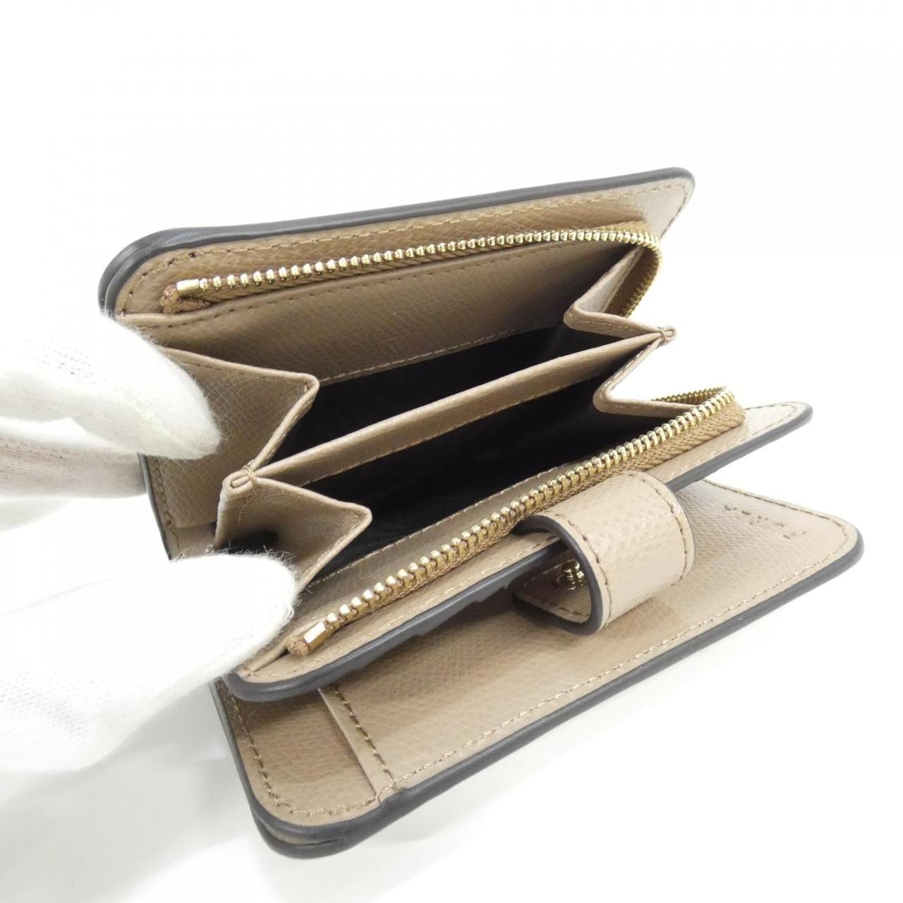 【新品】フルラ CAMELIA WP00315 財布