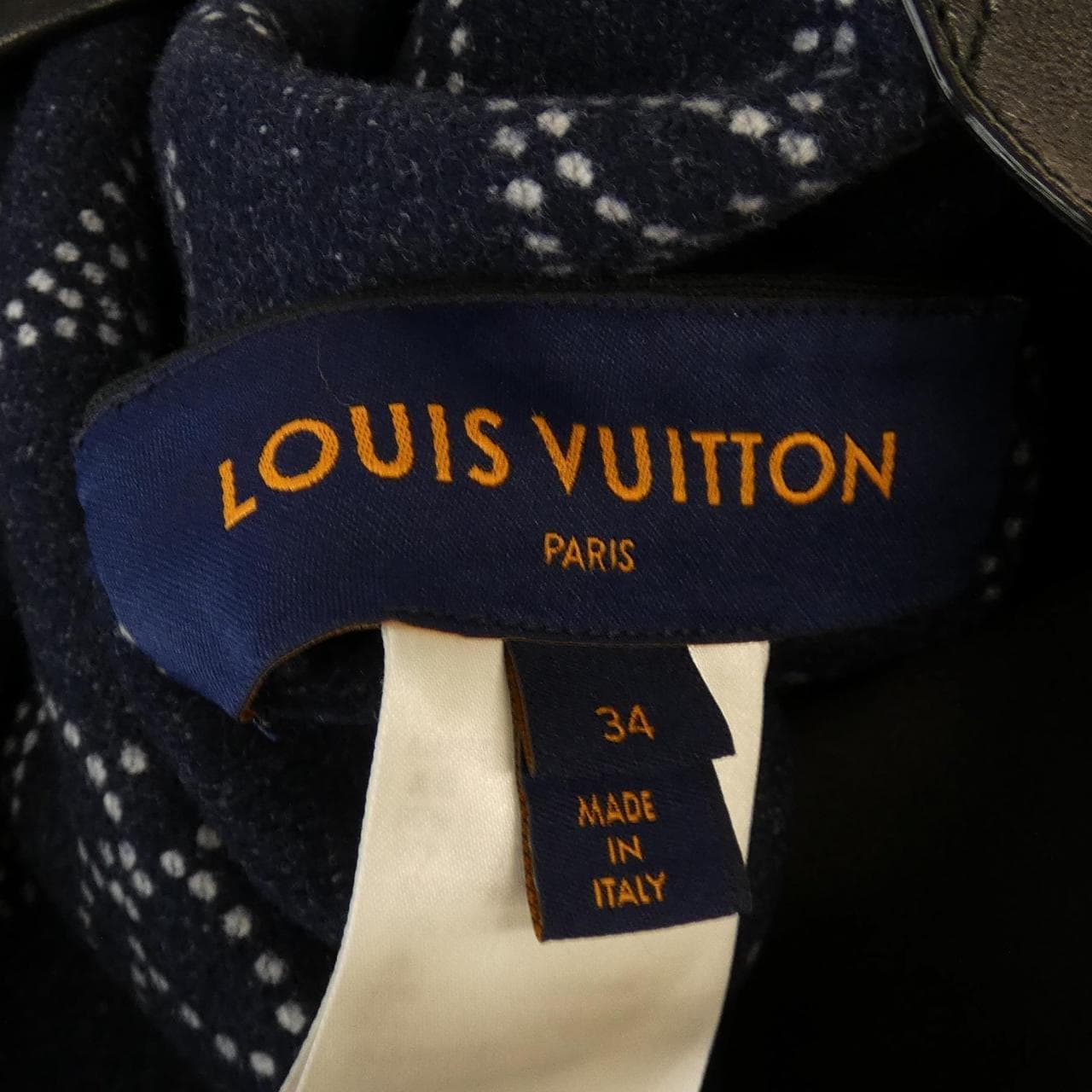 ルイヴィトン LOUIS VUITTON リバーシブルマヒナモノグラムラップコート FMCO09J54 コート