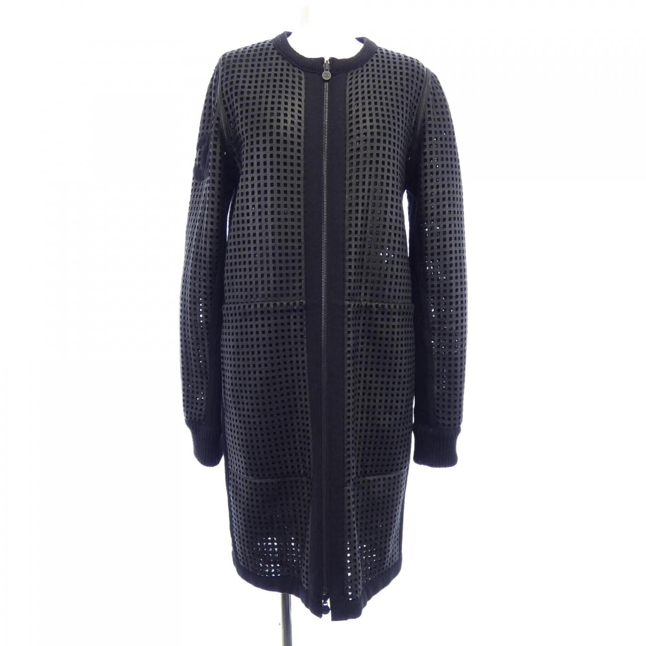 シャネル CHANEL P46924C00219 ムートンコート