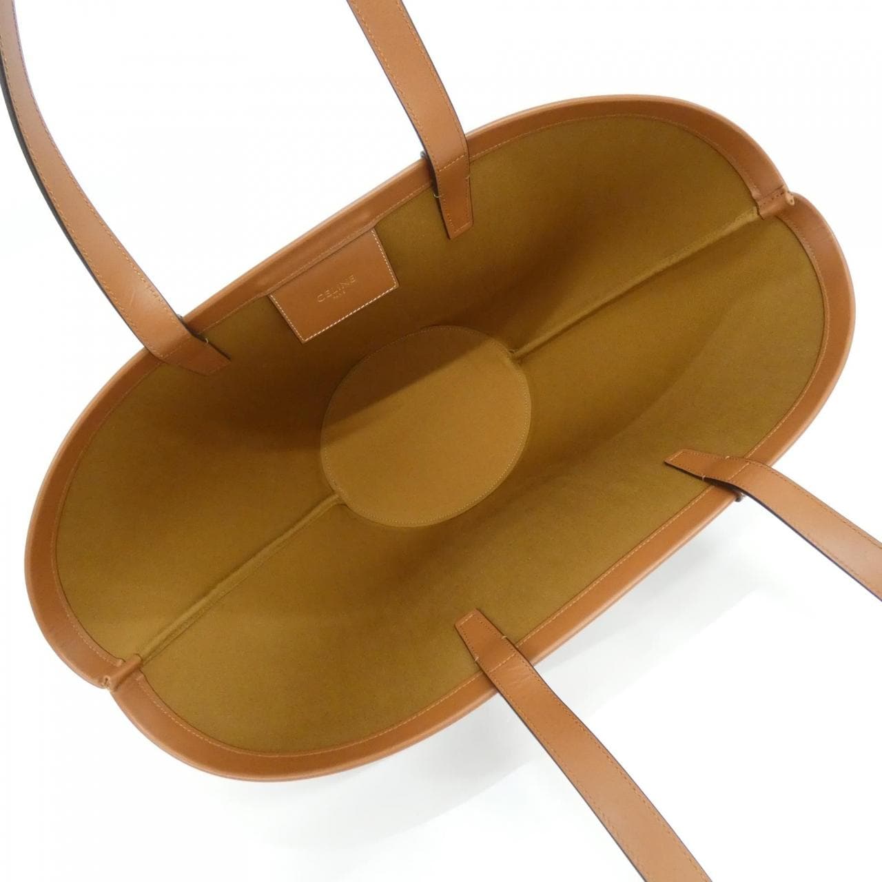 セリーヌ ミディアム クーファン 196952EGG バッグ