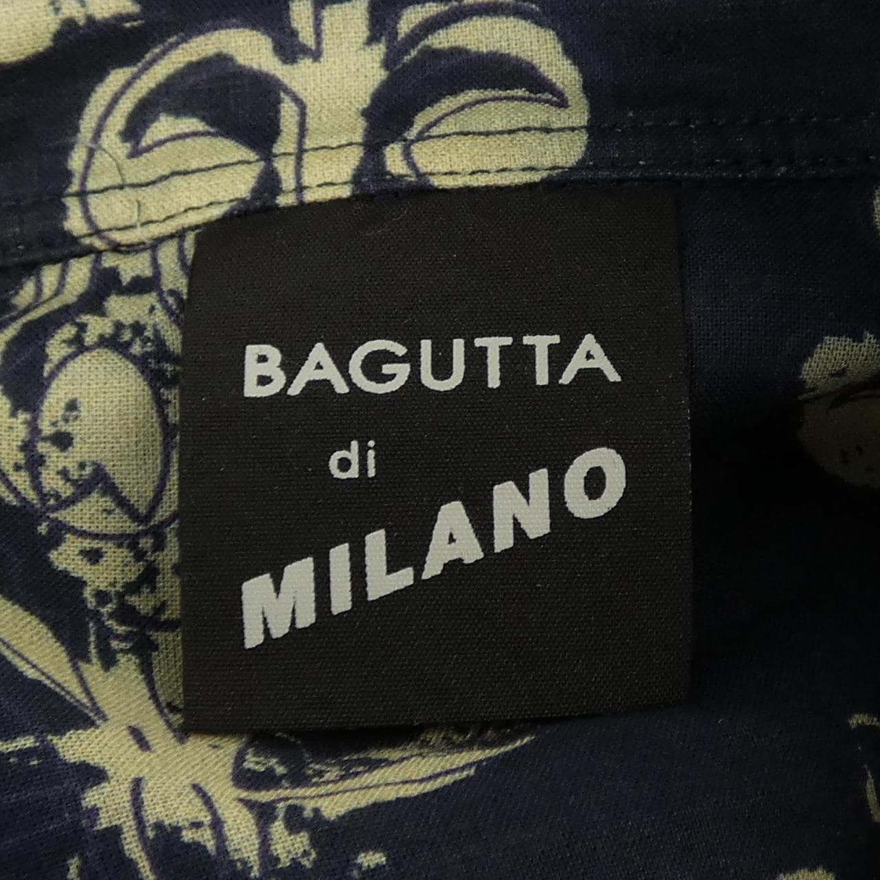 バグッタ BAGUTTA シャツ
