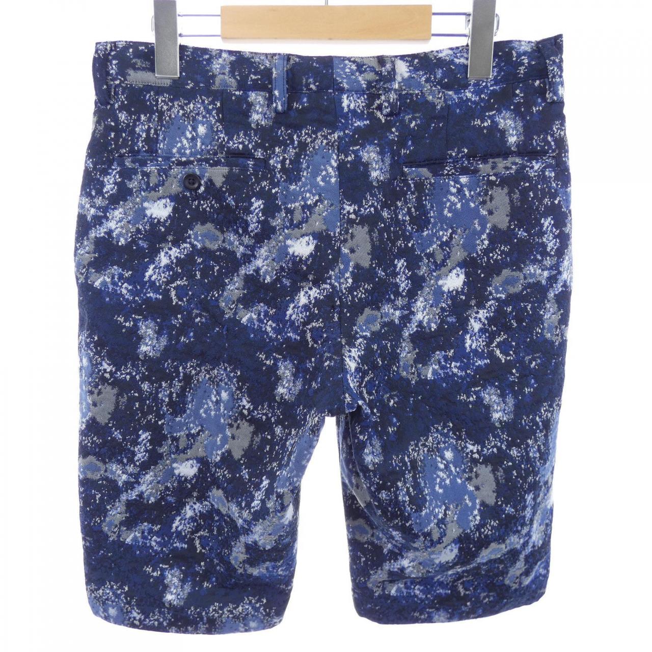エポカウォモ EPOCA UOMO ショートパンツ