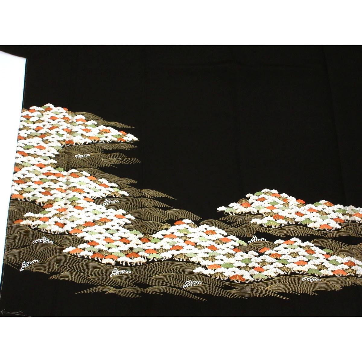 【未使用品】留袖　刺繍加工　五枚笹