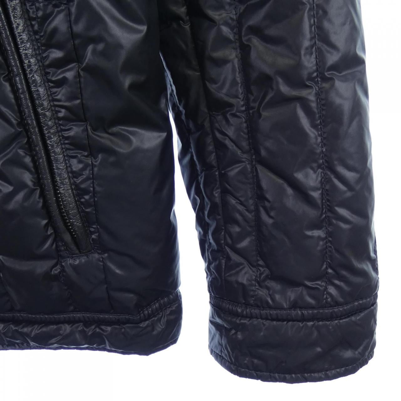 エポカウォモ EPOCA UOMO ダウンジャケット