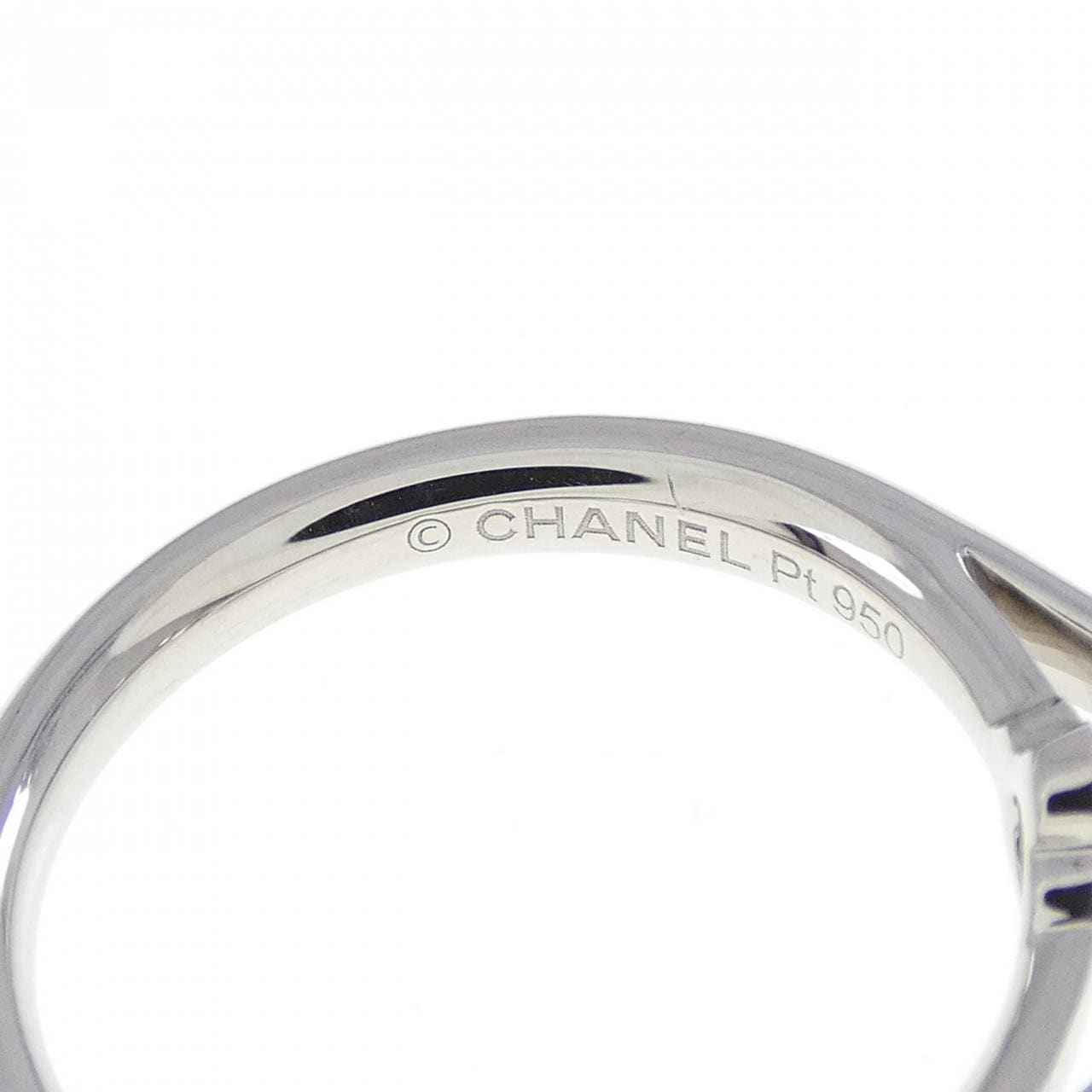 シャネル カメリア リング 0.25CT F VVS1 EXT