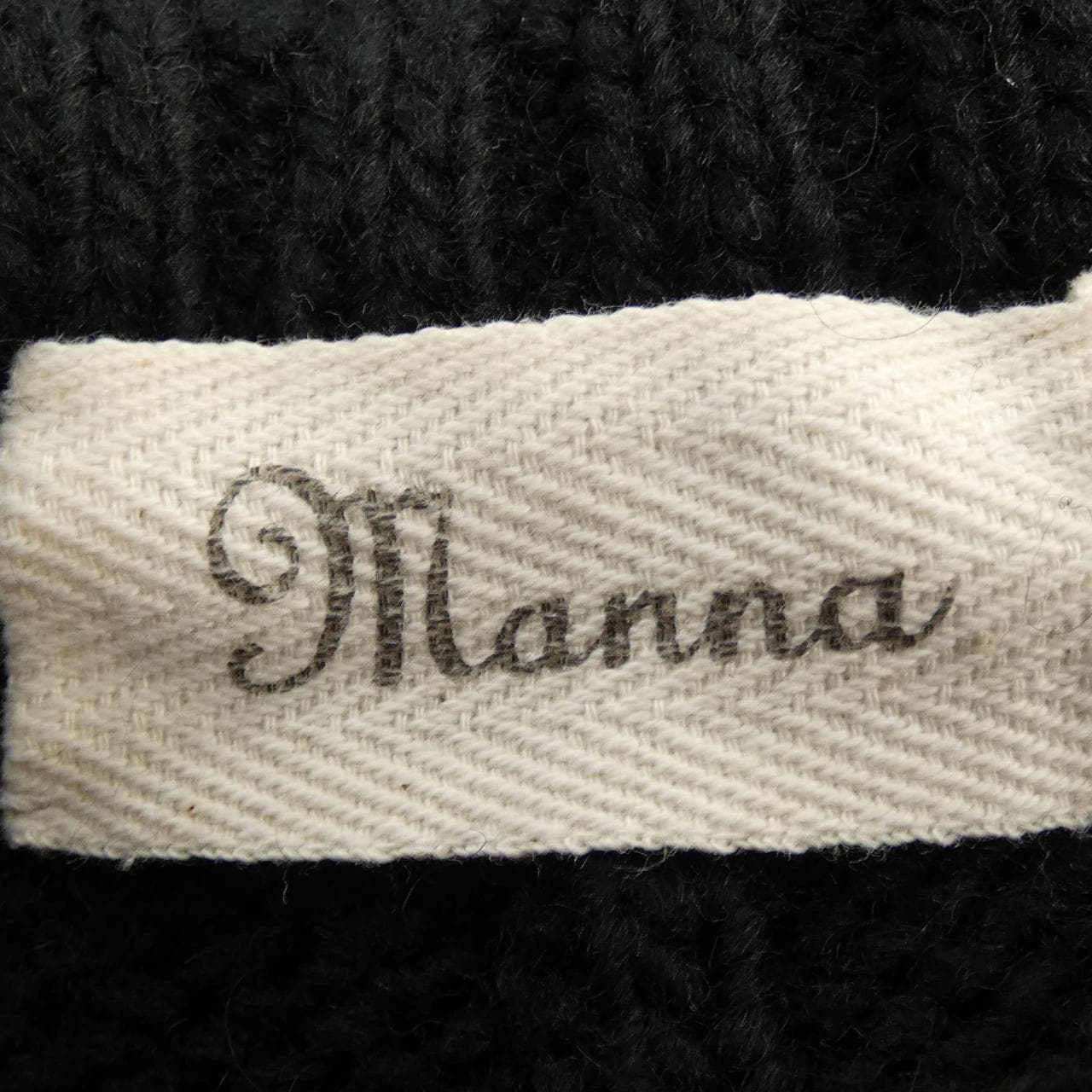 MANNA ニット