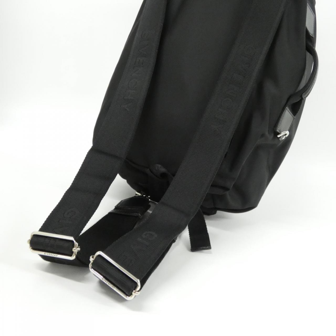 ジバンシー G ZIP BACKPACK BK50A8K1JE リュックサック