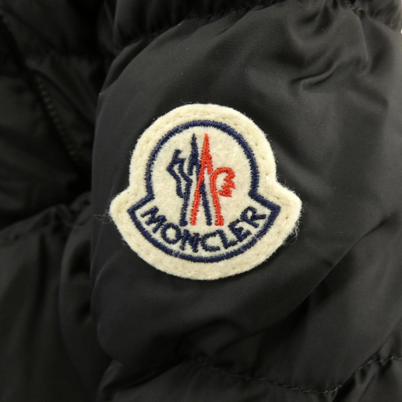 モンクレール MONCLER SANGLIER ダウンジャケット