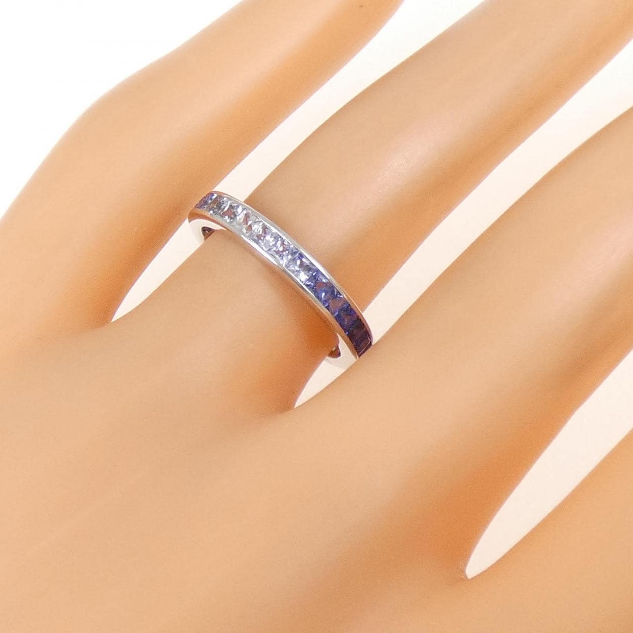 750WG フルエタニティ サファイヤ リング 1.71CT