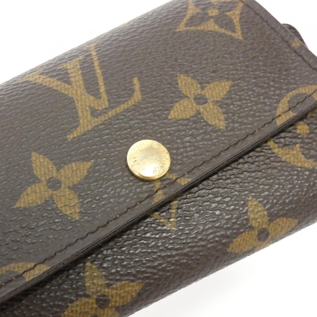 LOUIS VUITTON Monogram Multicle M62630 Key Case