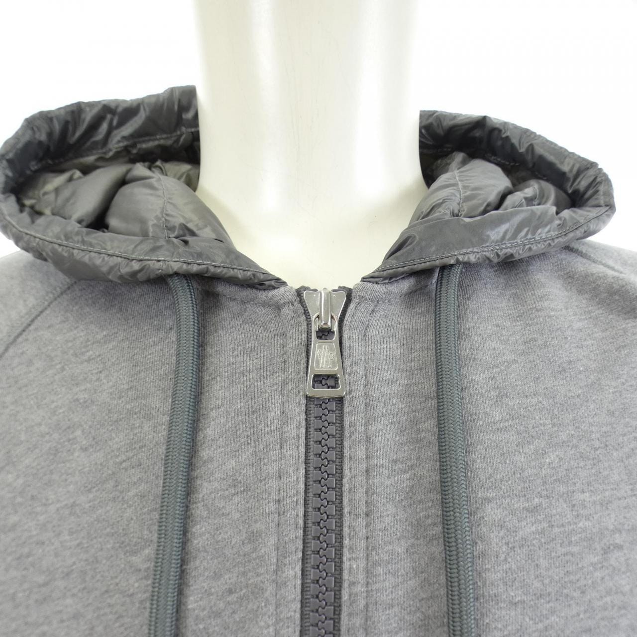 モンクレール MONCLER 20918400600 ダウンジャケット